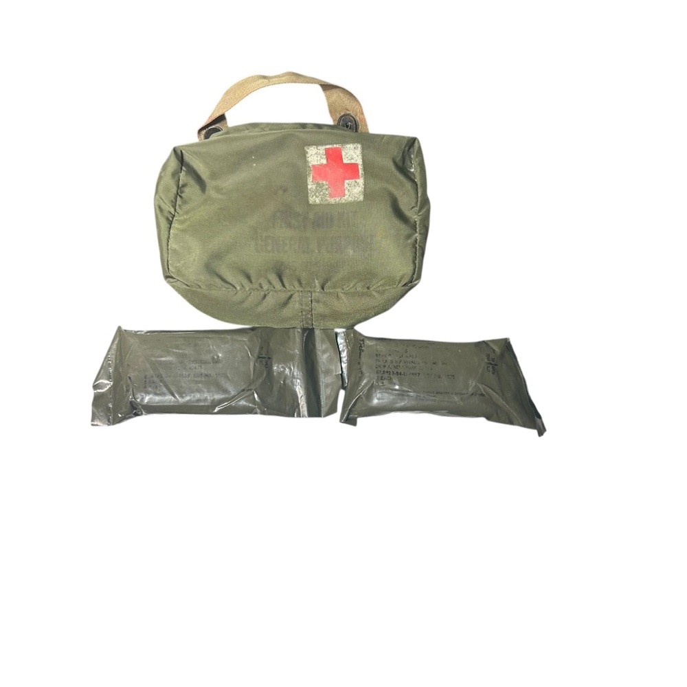 US Military First Aid Medical Pouch 1984 OD Green w Sealed Dressings Contents